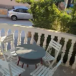Apartment Komfortable- Modern Eingerichtete By Interhome *