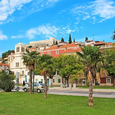 Appartement Komfortable- Modern Eingerichtete By Interhome