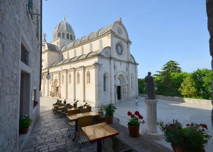 公寓 Komfortable- Modern Eingerichtete By Interhome