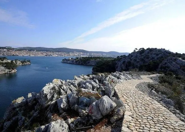 Komfortable- Modern Eingerichtete By Interhome 公寓