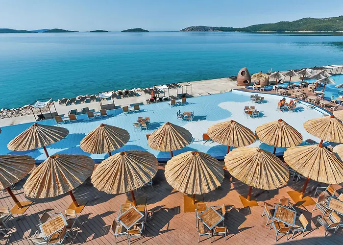 Komfortable- Modern Eingerichtete By Interhome דירה *